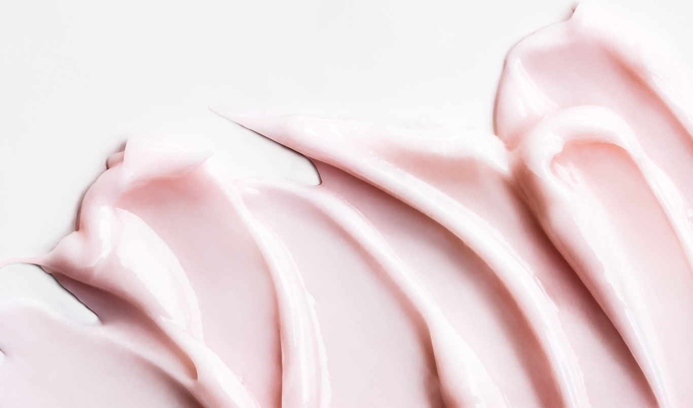 Hos KICKS finner du den beste kremen og makeupen for hud med rosacea!