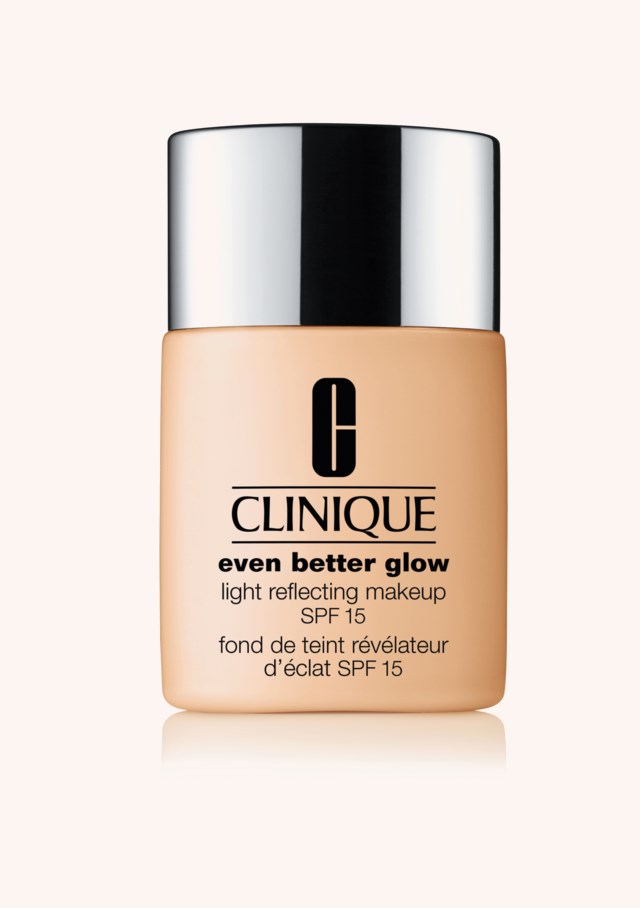 Even Better Glow Light Reflecting Makeup SPF15 WN 04 Bone