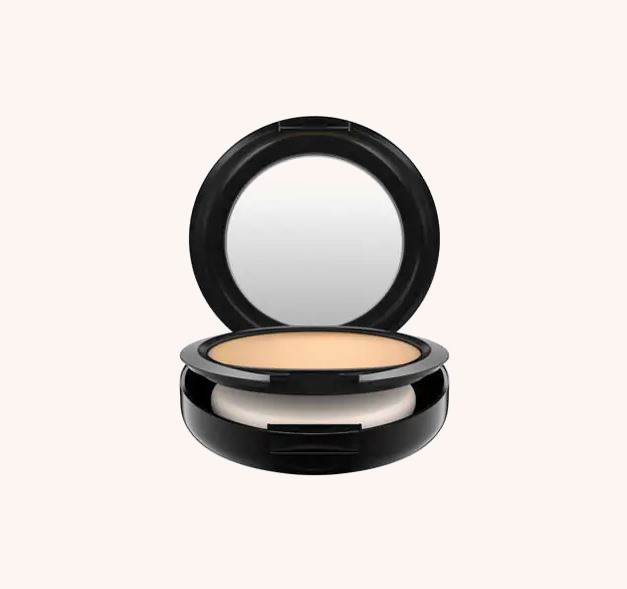 Studio Fix Powder Plus Foundation C30 Studio Fix Powder Plus Foundation C30