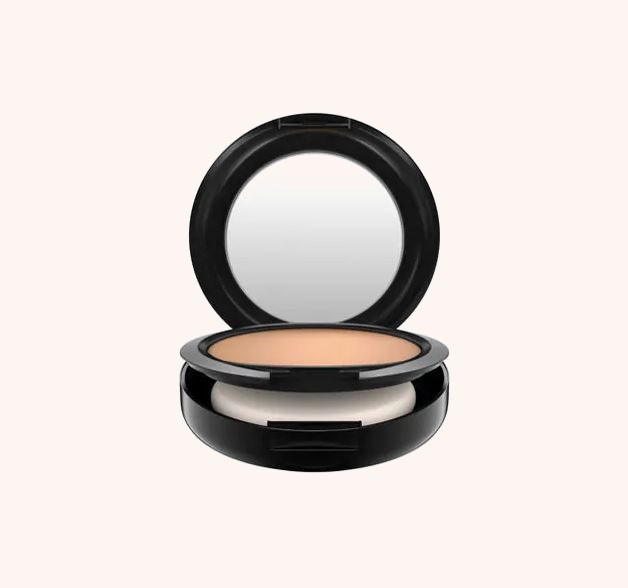 Studio Fix Powder Plus Foundation NW33 Studio Fix Powder Plus Foundation NW33