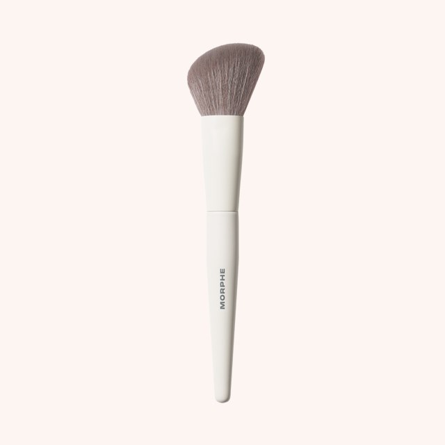 M241 Angled Powder Bronzer Brush M241 Angled Powder Bronzer Brush