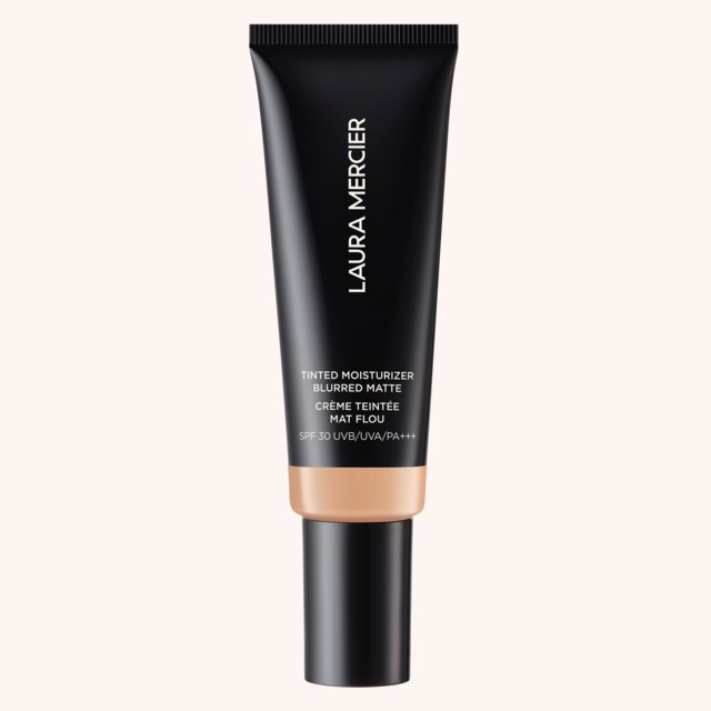 Tinted Moisturizer Blurred Matte 3N Sand Tinted Moisturizer Blurred Matte 3N Sand