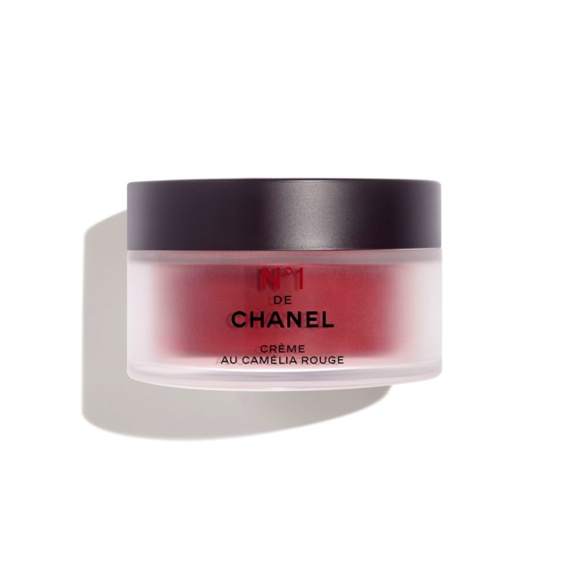 Plumps - Smooths - Protects Plumps - Smooths - Protects