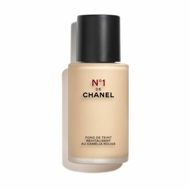 Illuminates - Hydrates - Protects Illuminates - Hydrates - Protects
