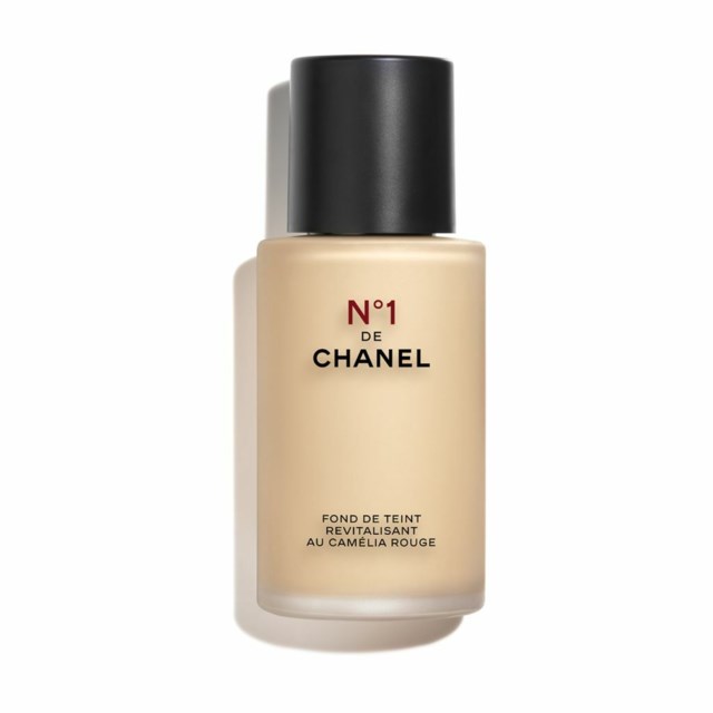 Illuminates - Hydrates - Protects Illuminates - Hydrates - Protects