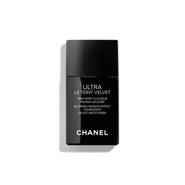 Blurring Smooth-Effect Foundation. Velvet Matte Finish. Blurring Smooth-Effect Foundation. Velvet Matte Finish.