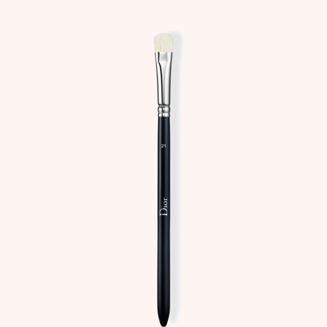 Backstage Eyeshadow Shader Brush N° 21 Backstage Eyeshadow Shader Brush N° 21