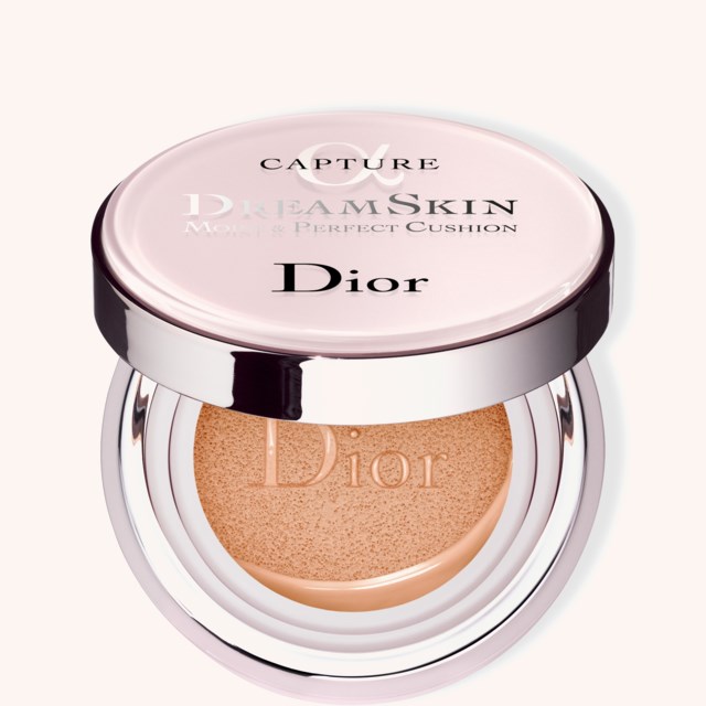 Capture Dreamskin Moist & Perfect Cushion 10 Capture Dreamskin Moist & Perfect Cushion 10
