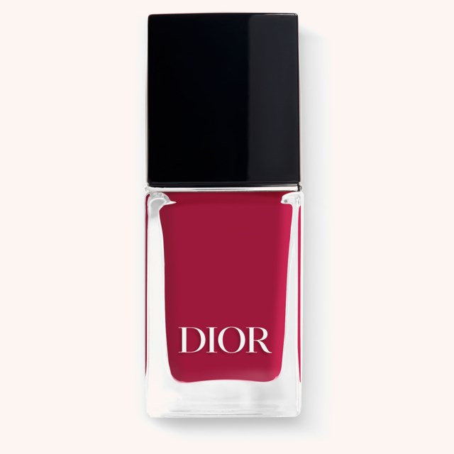 Vernis Nail Polish With Gel Effect And Couture Color 878 Victoire Vernis Nail Polish With Gel Effect And Couture Color 878 Victoire