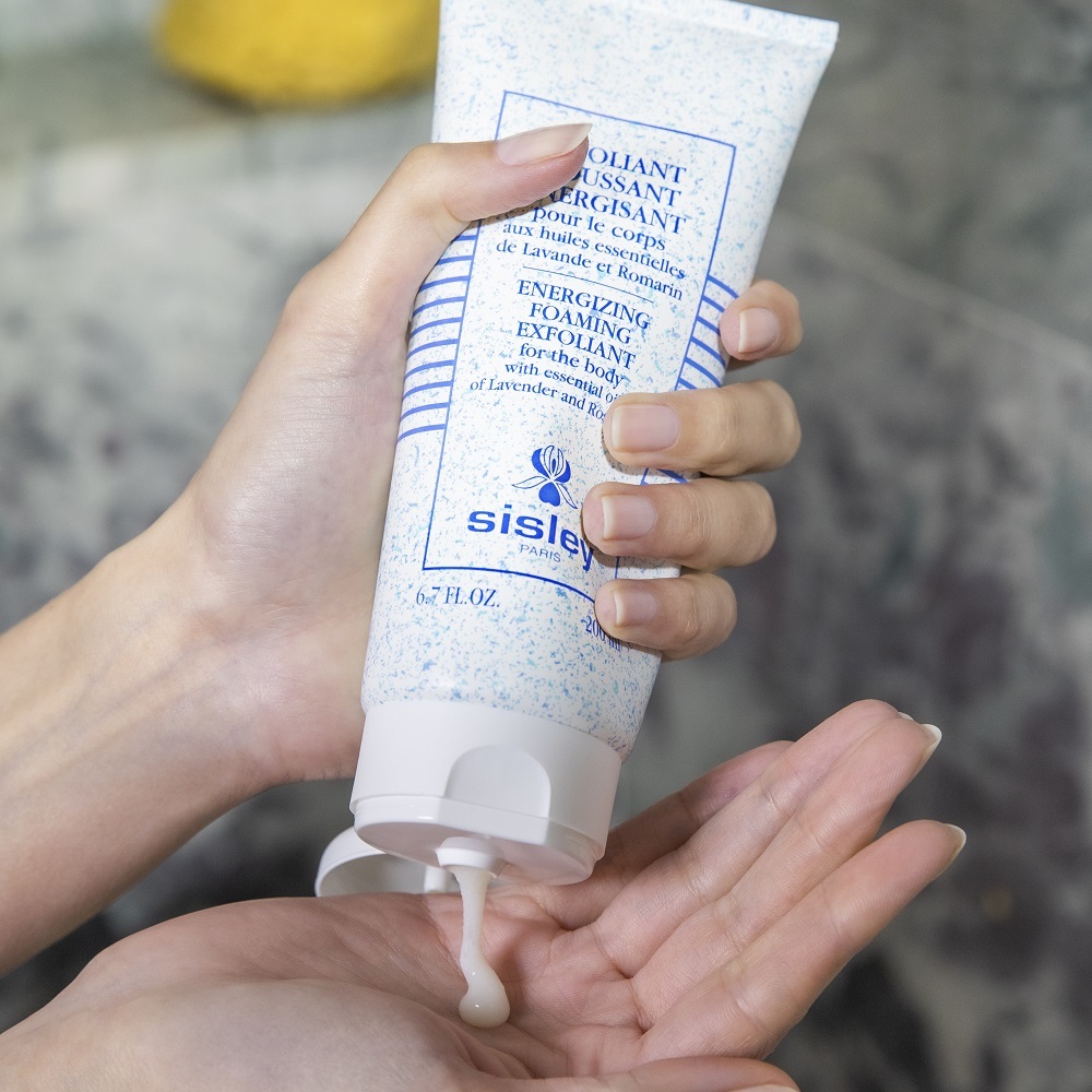 Energizing Foaming Exfoliant for the Body - Sisley Paris