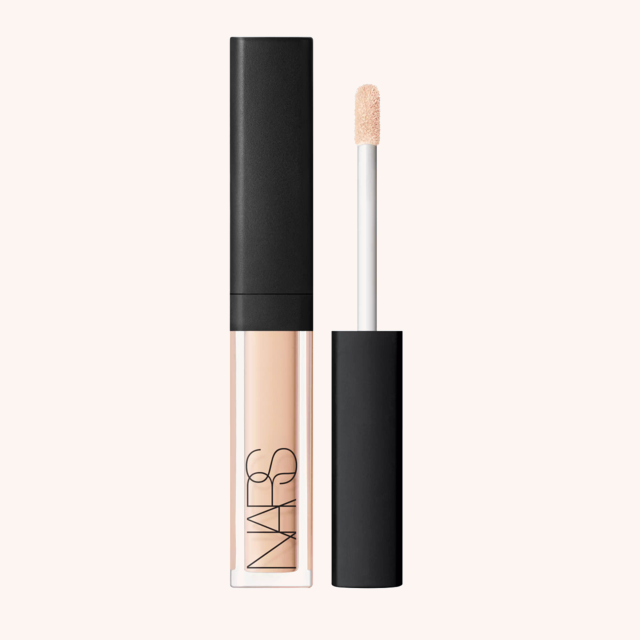 Mini Radiant Creamy Concealer Crème Brûlée Mini Radiant Creamy Concealer Crème Brûlée