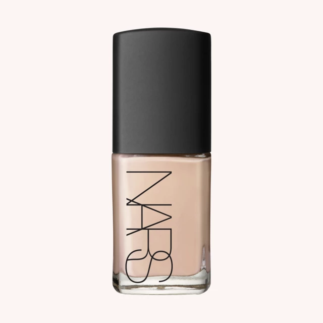Sheer Glow Foundation Mont Blanc Sheer Glow Foundation Mont Blanc