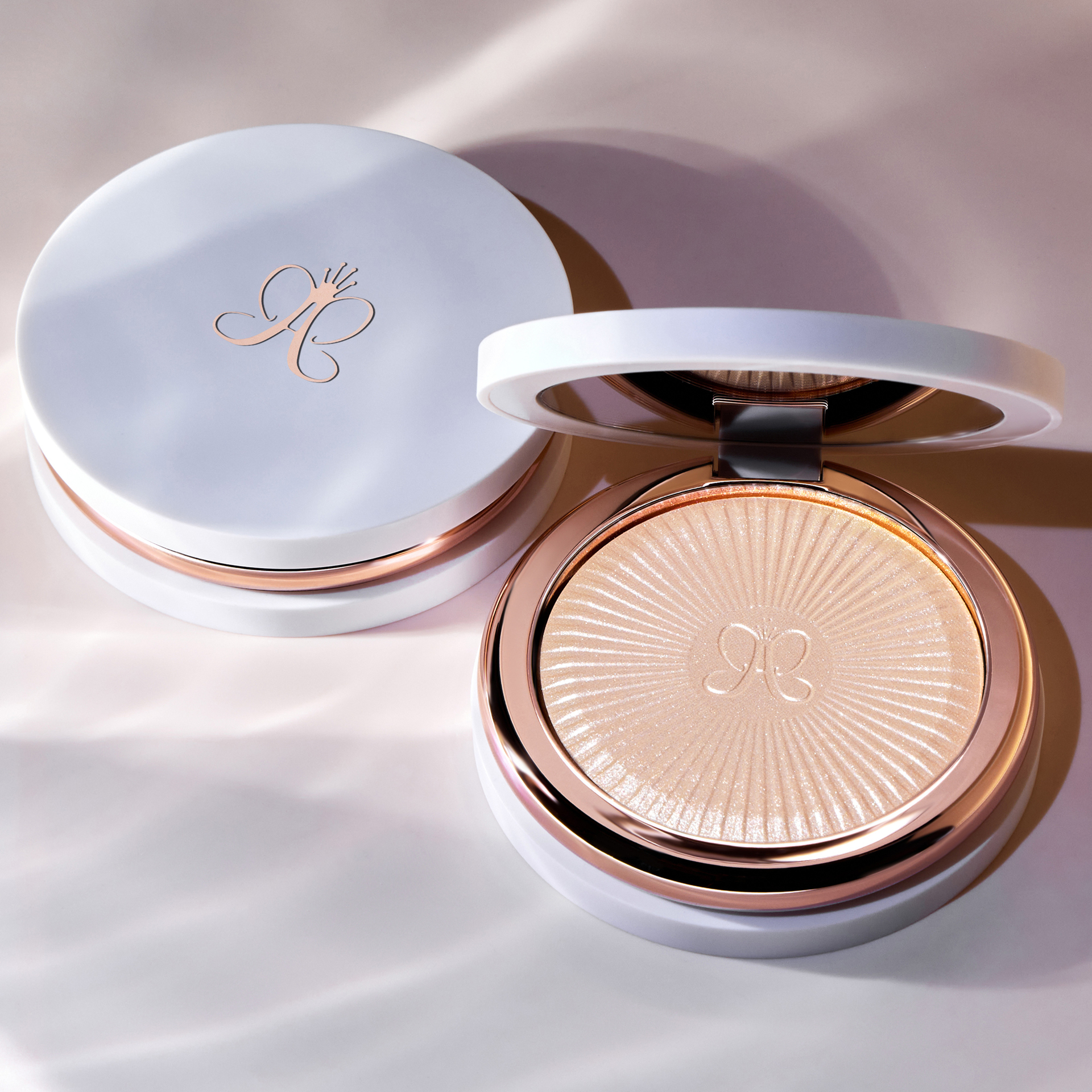 Glow Seeker Highlighter Sun Idol - Anastasia - KICKS Glow Seeker Highlighter Sun Idol - Anastasia - KICKS