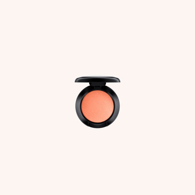 Satin  Single Eye Shadow Suspiciously Sweet