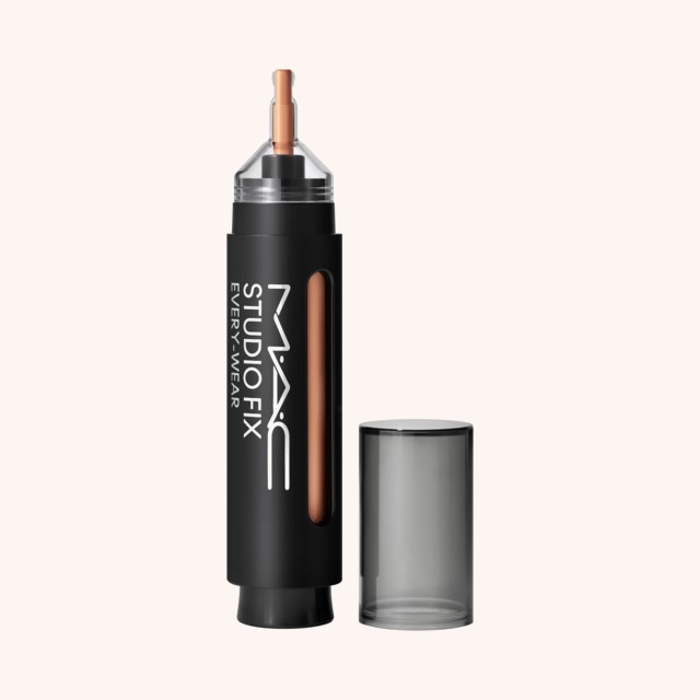 Studio Fix Every-Wear All-Over Face Pen NW22 Studio Fix Every-Wear All-Over Face Pen NW22