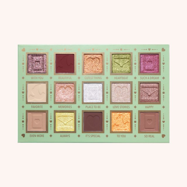 A Moment With You Pressed Pigment Palette